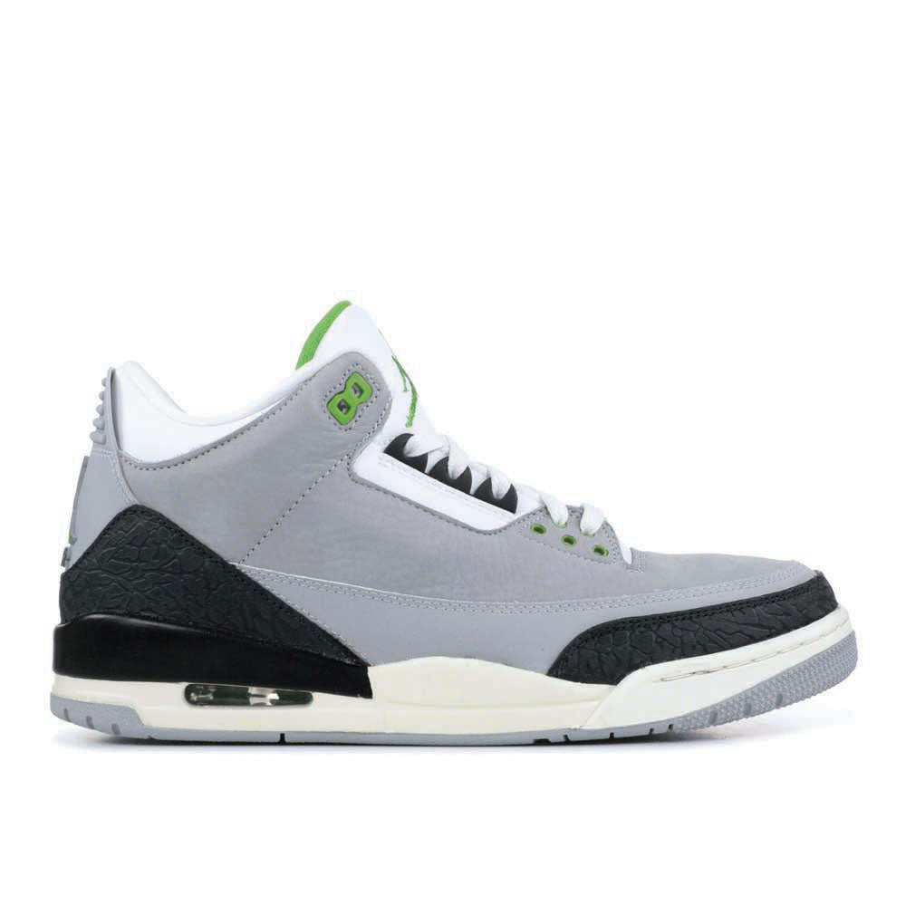 Air Jordan 3 Retro ‘Chlorophyll’ 136064-006 Classic Sneakers